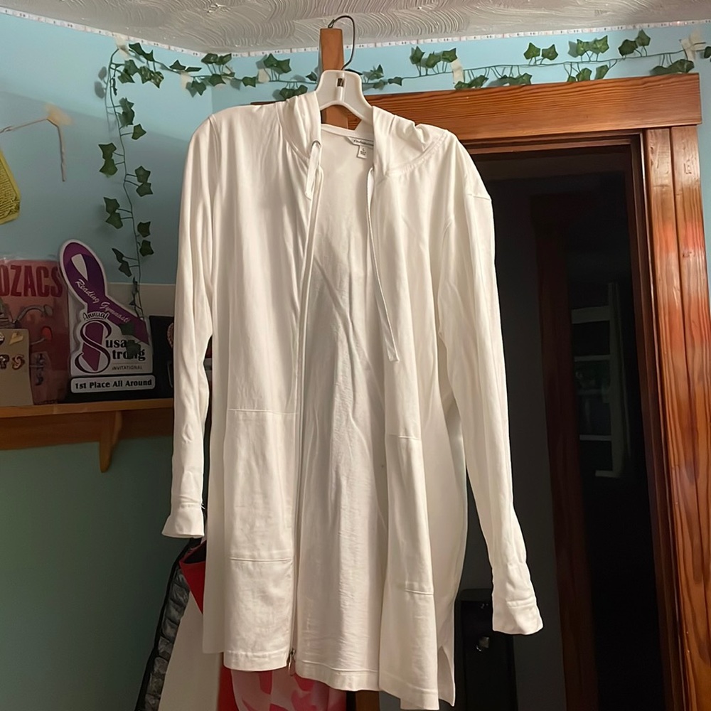 White zip up sweatshirt/ sweater.